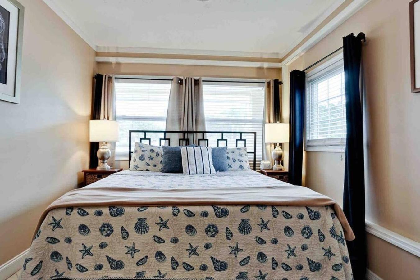 Great Shape After Milton-Pool Home Wows! Po Venice Esterno foto